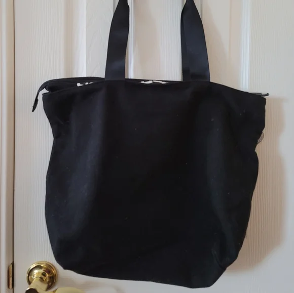 KARL LAGERFELD PARIS TOTE - Picture 2 of 5